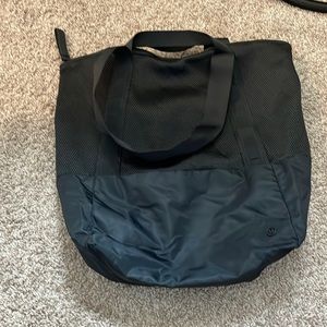 Lululemon black mesh gym bag